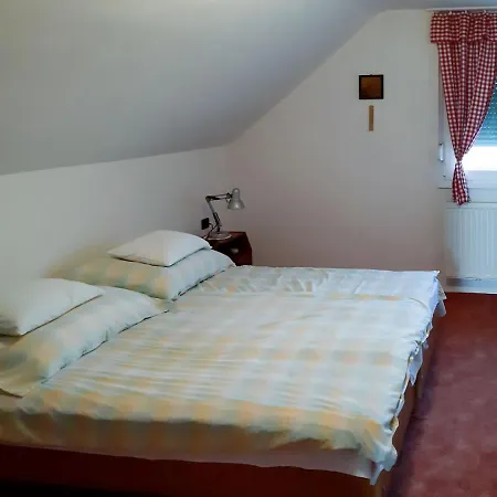 Holiday Kati * Balatonmáriafürdő